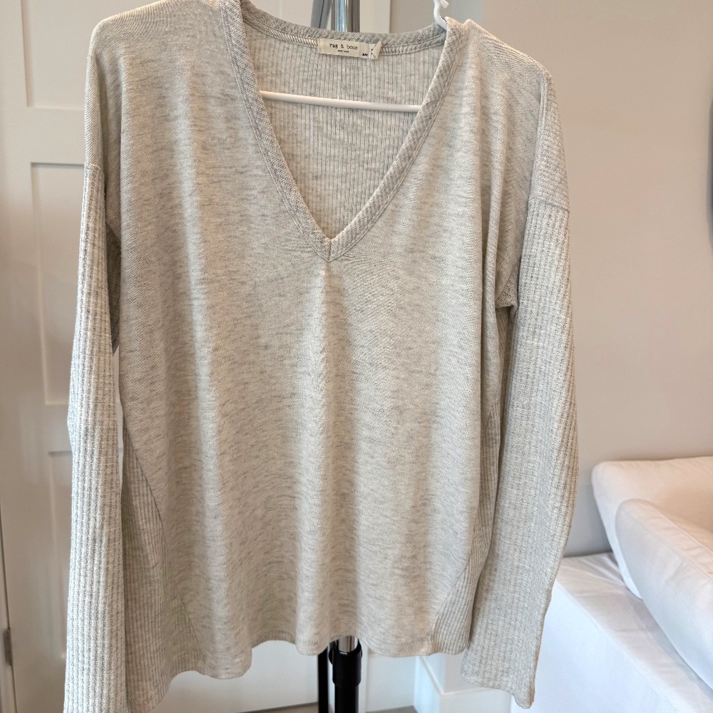 Rag & Bone V neck Sweater, Size Medium, Grey Heather